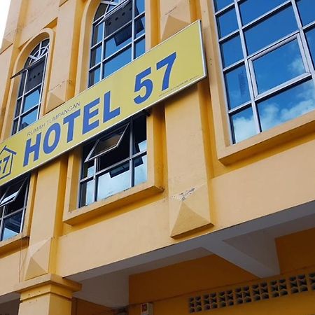 Fifty Seven Inn Batu Pahat Exterior foto